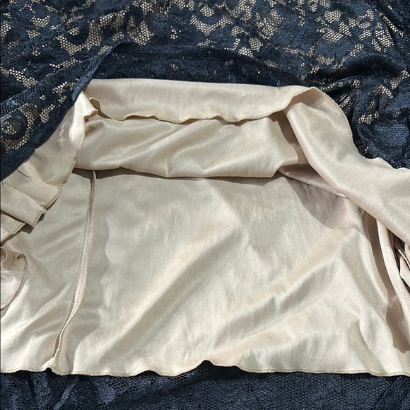 B. Smart Black and Tan Sleeveless V-Neck Party Dress - Picture 9 of 12